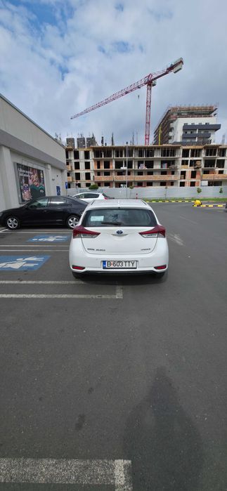 TOYOTA Auris 2018 — imagine 2