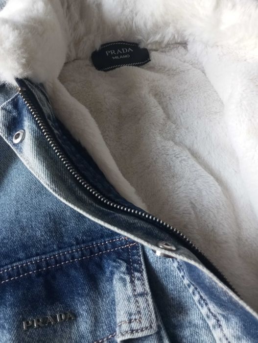 Дамско яке PRADA