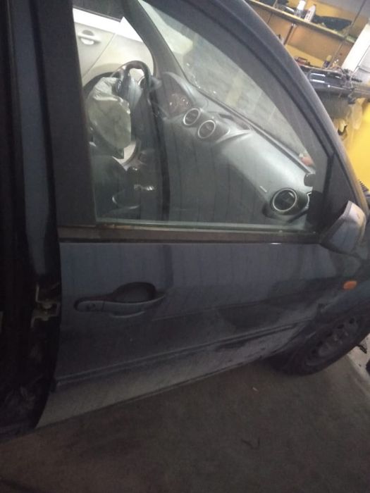 Продам двери Ford fiesta