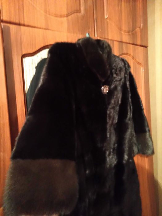 Продам норковую шубу