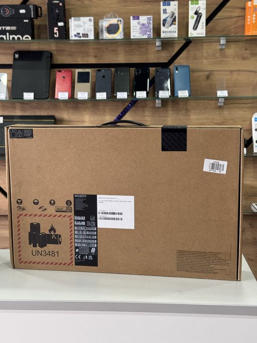 Asus Vivobook 16 Nou, Ryzen 5 743u, 16Gb RAM, 512Gb SSD