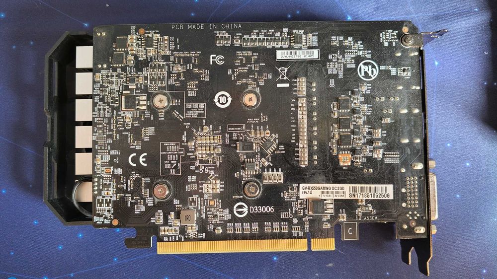 Vand sistem Intel I3 si AMD RX550