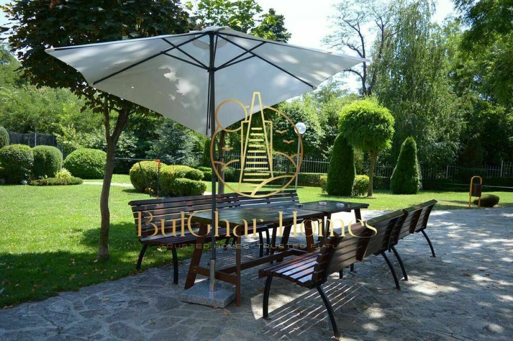 Дава се под наем Едностаен апартамент в Варна, Морска градина - 24 кв.м за 293.76 € - Снимка #1