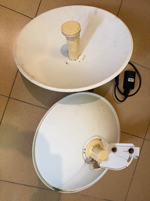 Комплект Ubiquiti PowerBeam M5 400 с PoE адаптери (Антени за интернет)