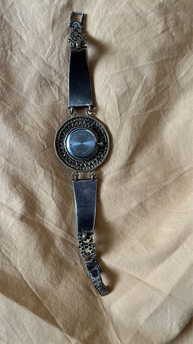 Ceas argint lucrat manual  pe comanda