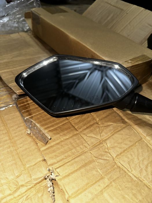 Боковые стекла для скутера 8 мм резьба, Skuter bokovoy oyna 8 mm rezb