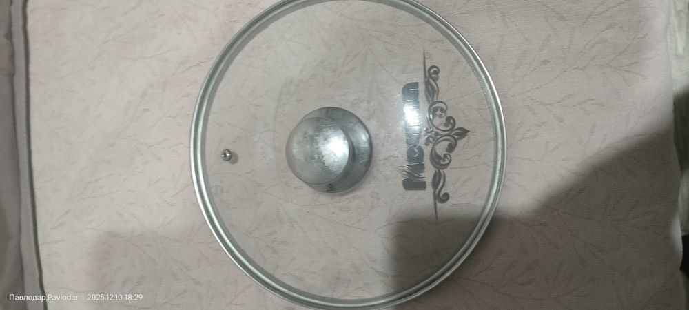 Продам крышки  стеклянные.