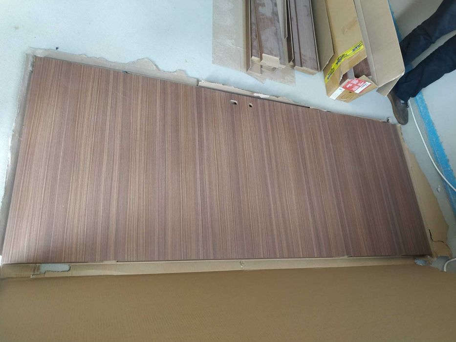 Usi interior pline, Variodor Striped Walnut, nuc noi