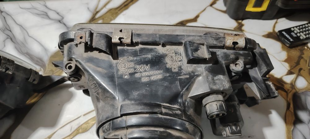 Фары DEPOна Ауди 80 В4