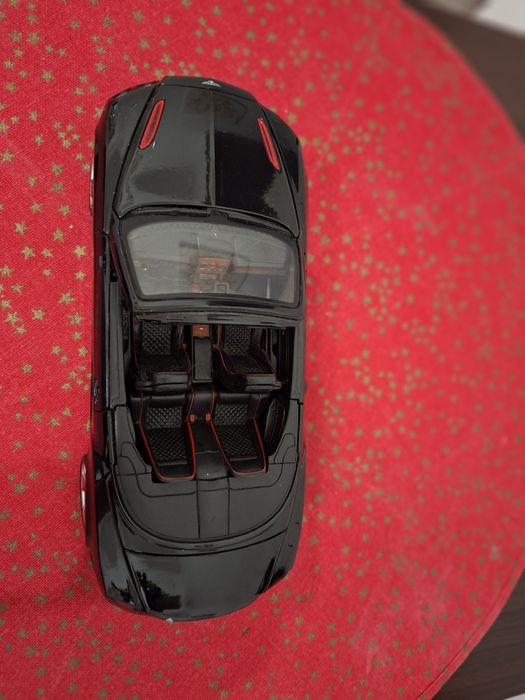 Macheta auto Bentley scara 1/18