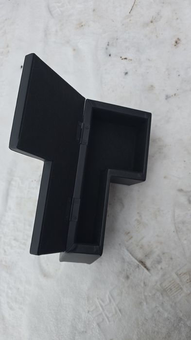 Продам подлокотник е34 бмв новый отправка есть