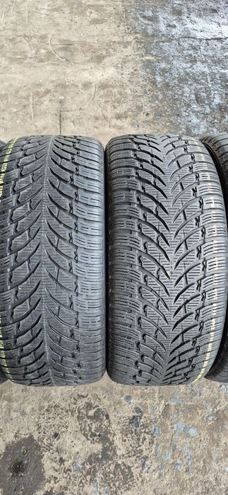 4 anvelope iarna Nokian 255/40/21.Pretul este pe bucata.