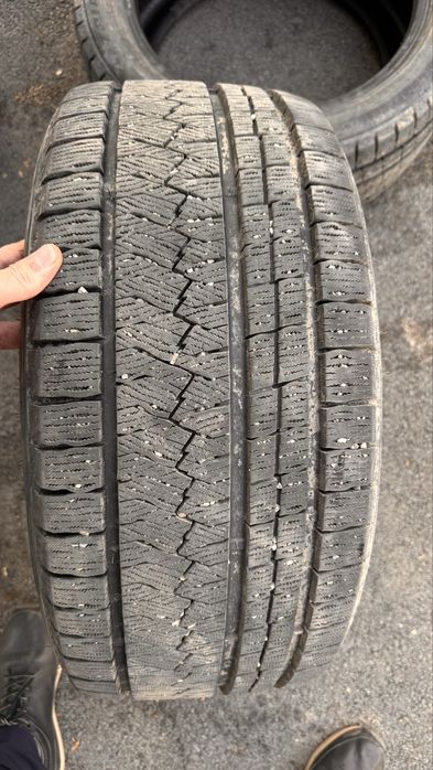 Продам зимняя резина на 17