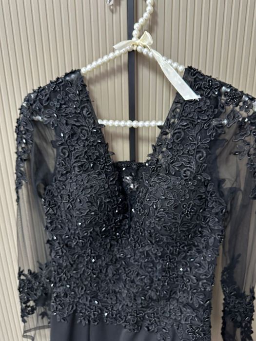 В продаже платье , в идеальном состояние