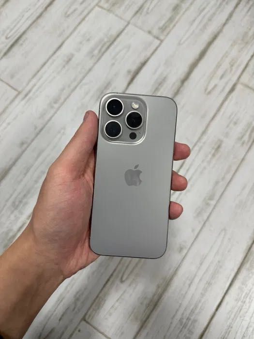 Продаётся iPhone 15 Pro 128 ГБ (Dual SIM)