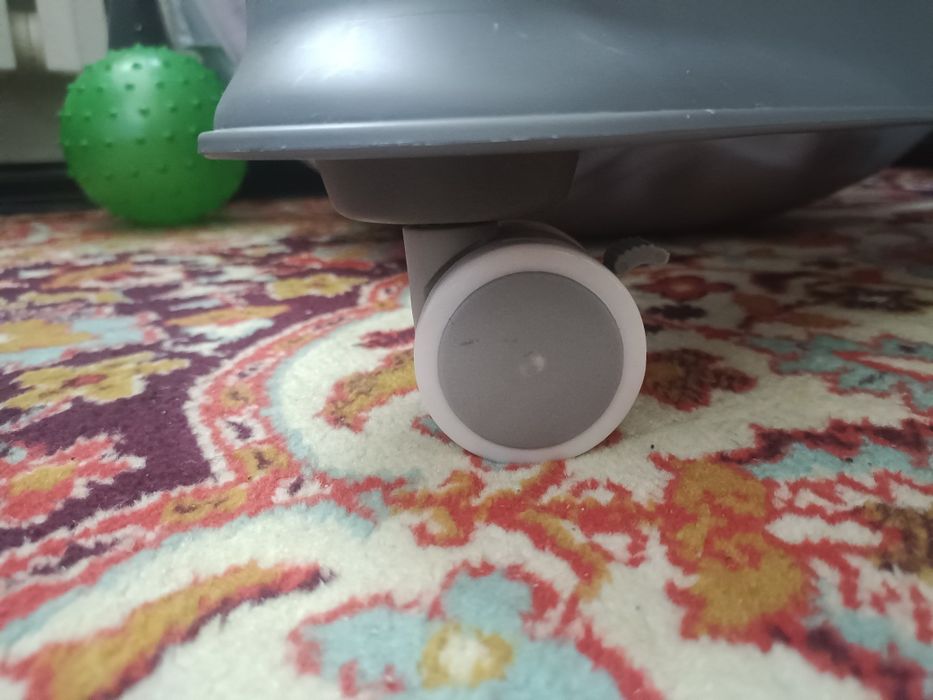 Детская стол для кормление