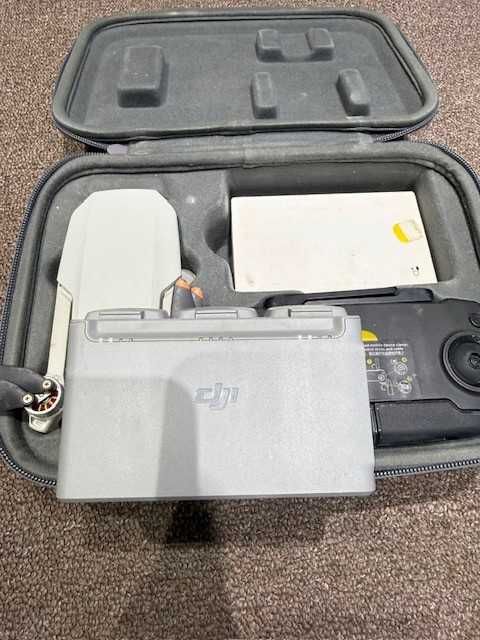 Дрон DJI Mini SE
