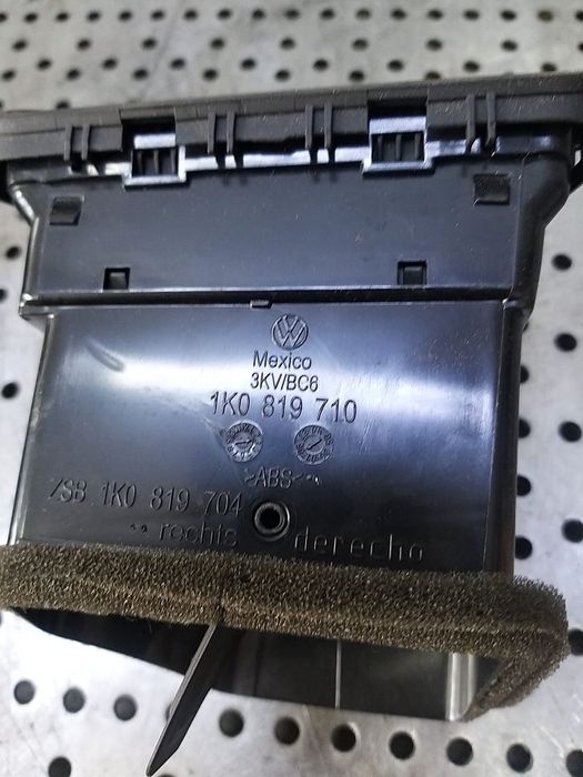 Grila ventilatie bord dreapta vw golf 5 1k 1k0819710