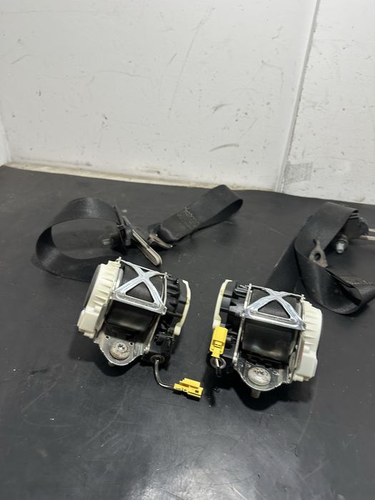 Centura stanga fata Centura dreapta fata Mercedes W164 A1648601785