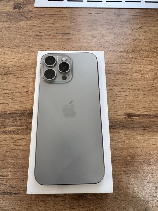 iPhone 15 Pro Max 1TB Natural Titanium
