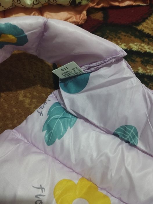 Detskiy bez rukafka kurtka og'il bola va  qiz bollarga