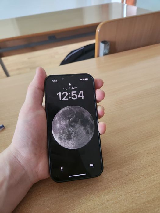 Продам айфон 13 midnight