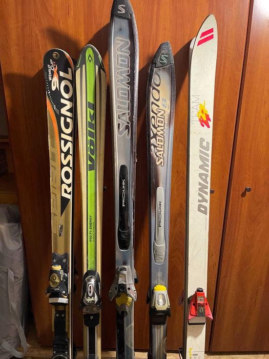 Ски с автомати, ски обувки и щеки на символични цени