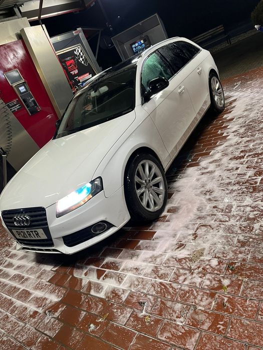 Dezmembrez audi a4 b8 2.0d cag caga