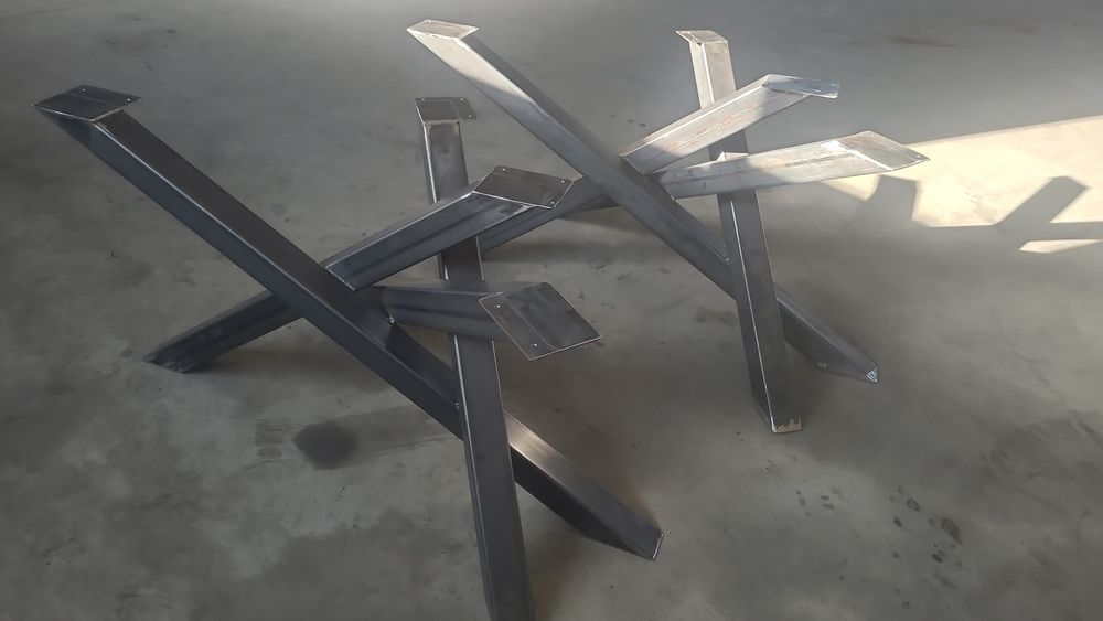 Picioare pentru masa