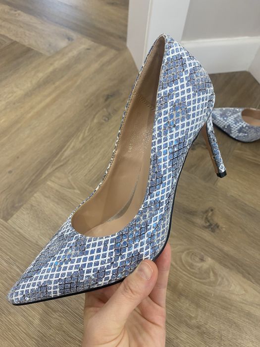 Женские туфли классика 37 размер