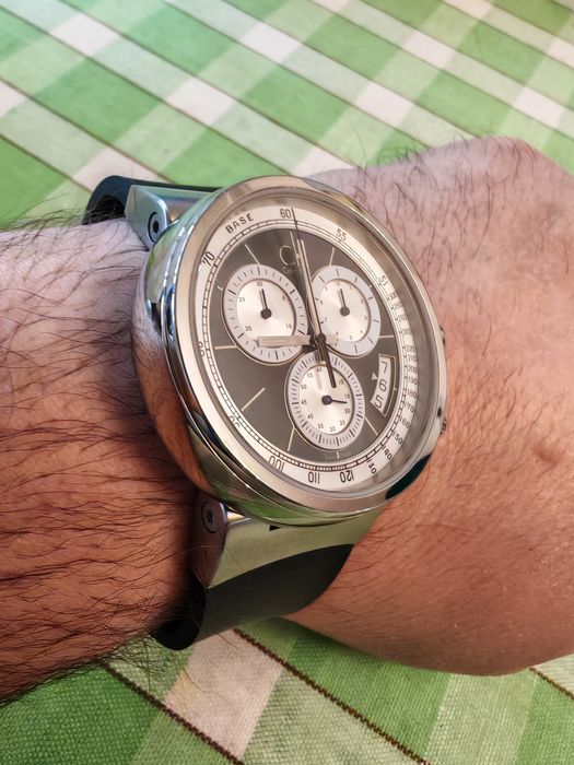 Продавам оригинален часовник Calvin Klein Chronograph