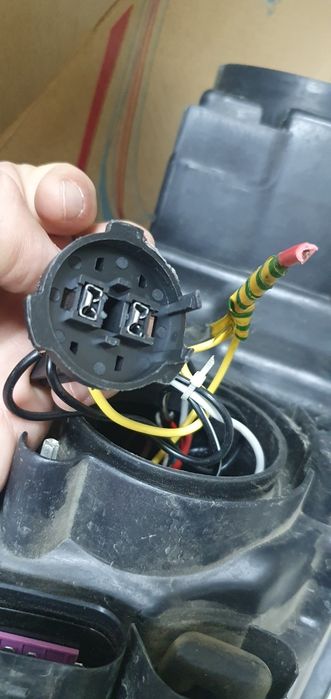 Фары на Volkswagen Polo