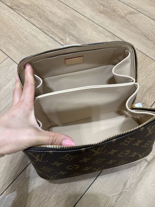Косметичка LV Louis Vuitton
