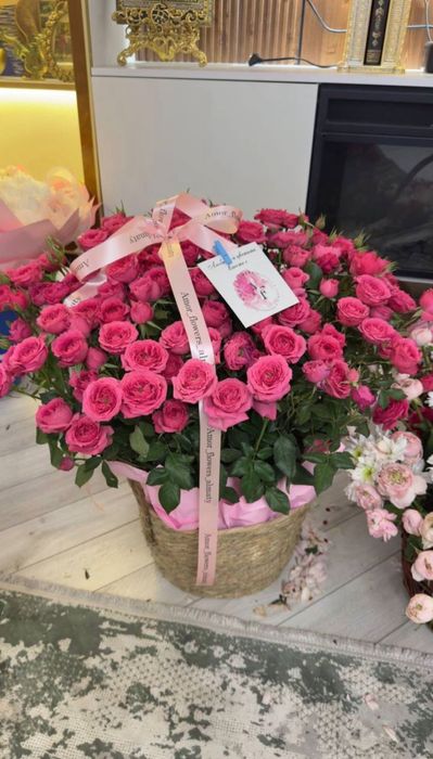 красивое кашпо цветов