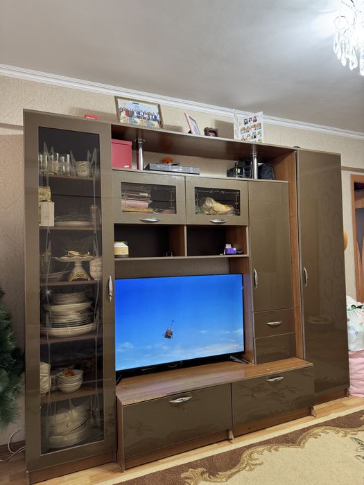 Продаётся стенка гостинная