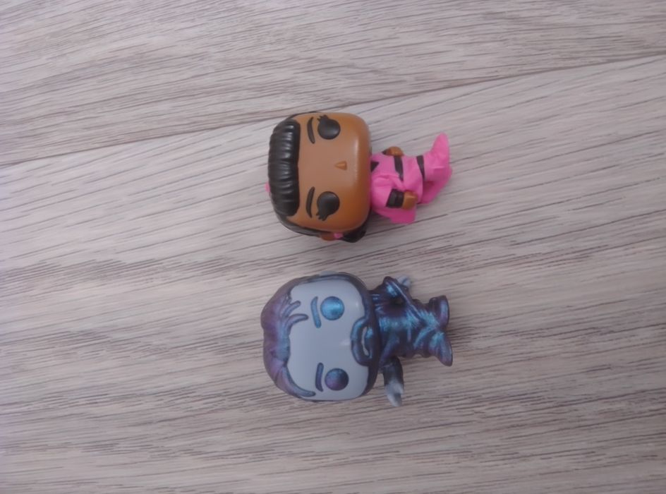 Фигурки очень странные дела