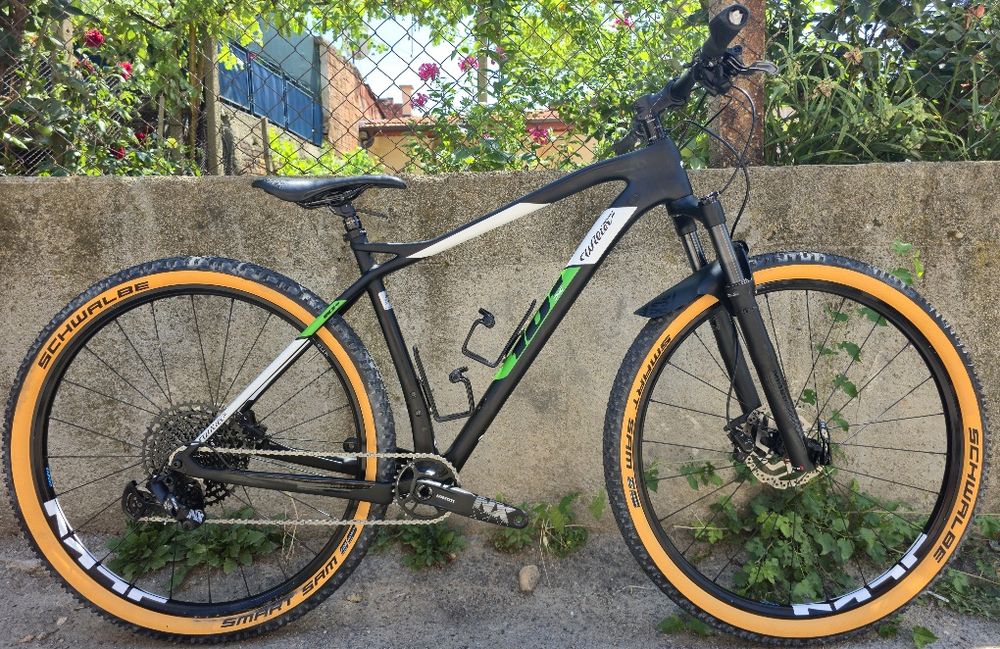 Карбонов XC велосипед цола Wilier 1x12 NX Като нов Проходни оси Rockshox Recon