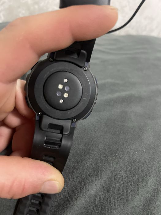 Продам смарт часы Amazfit active edge