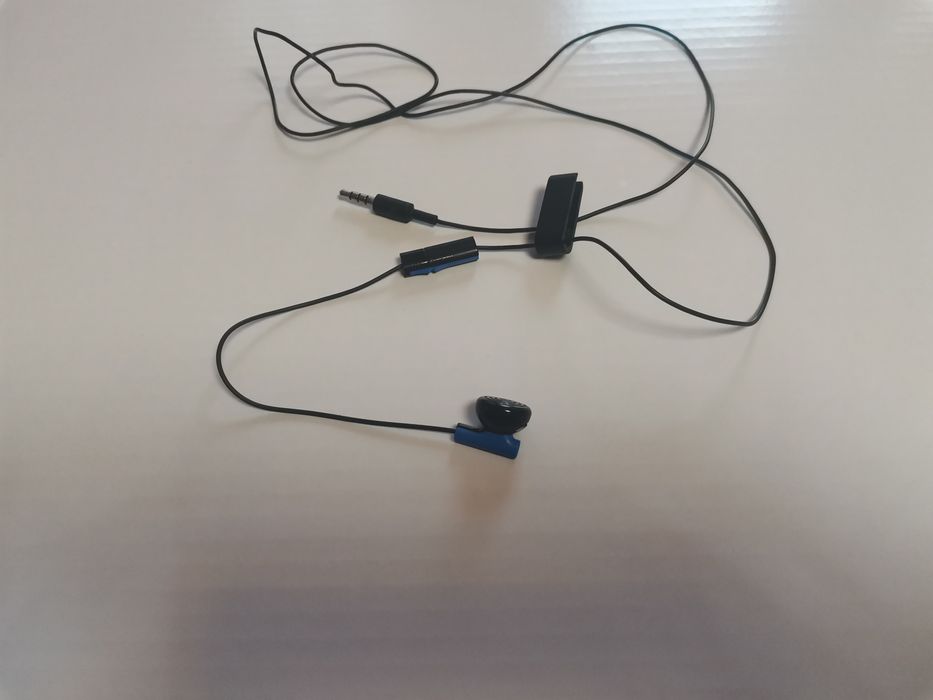 PS 4 / 500 GB конзола