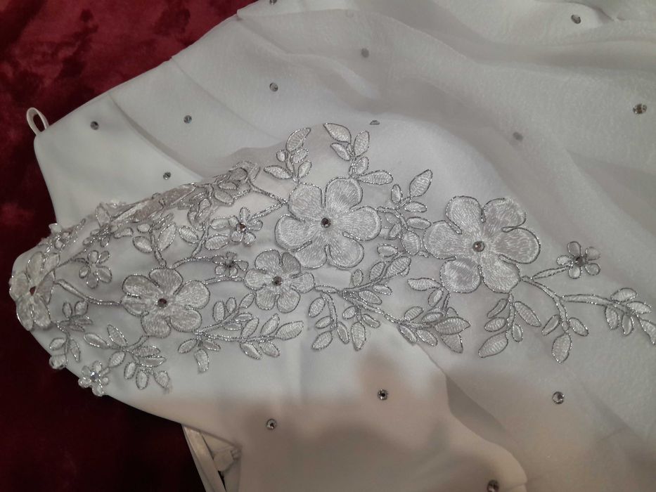 Vand rochie de mireasa