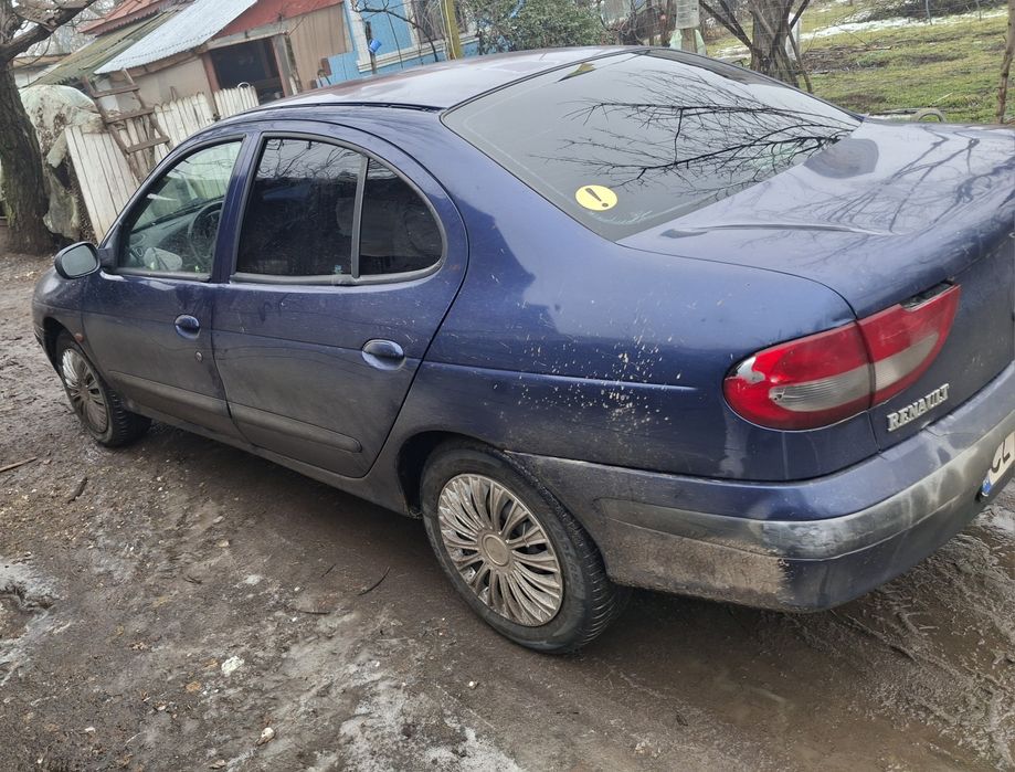 Vând renault megane classic