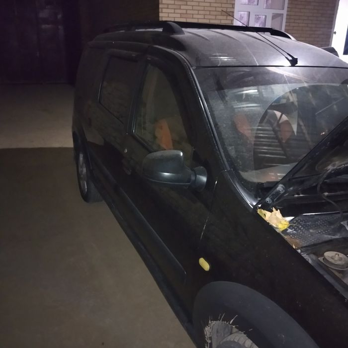 Lada largus cross