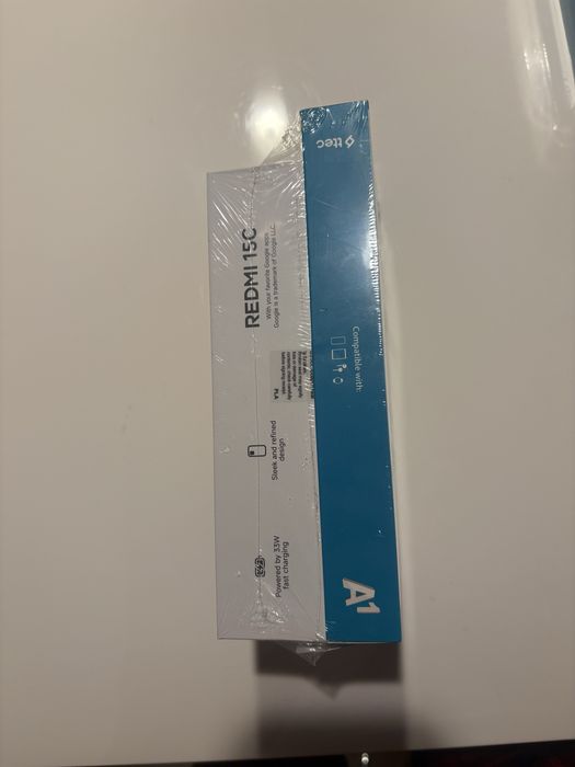 Смартфон Xiaomi - Redmi 15C и powerabank