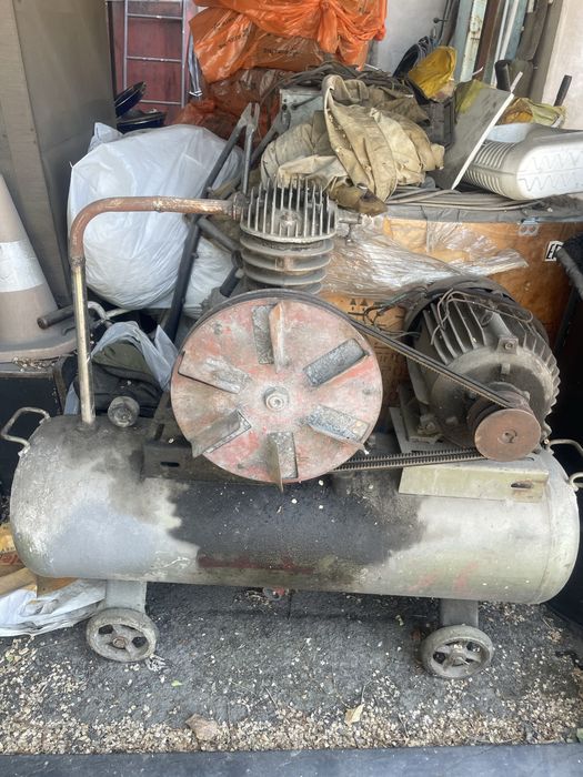 Компрессор трехфазный