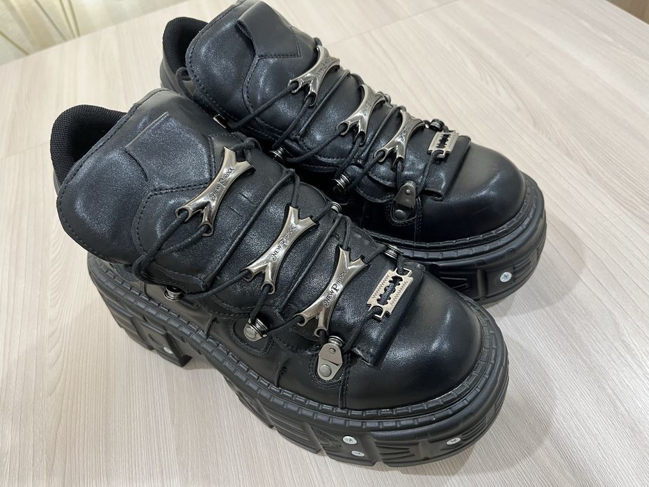 New rock обувь. .