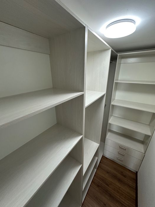 Гардероб , шкафы, тумбочка под обувь