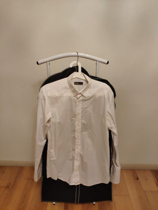 Doua costume barbati