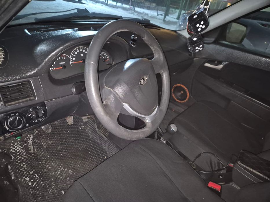 Продам срочно приора 2013г