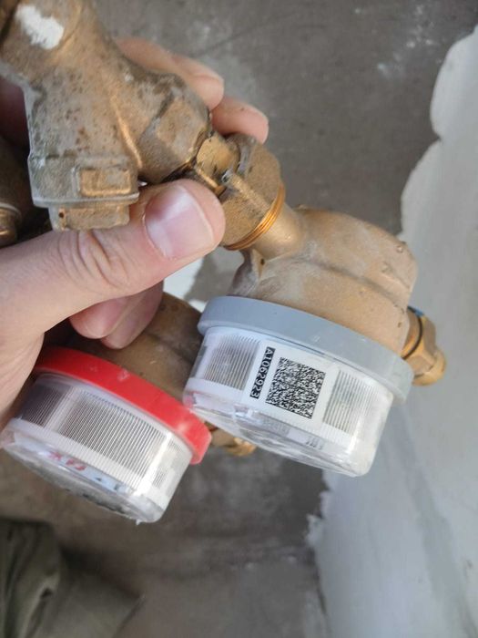 Продам водомерные счетчики б/у