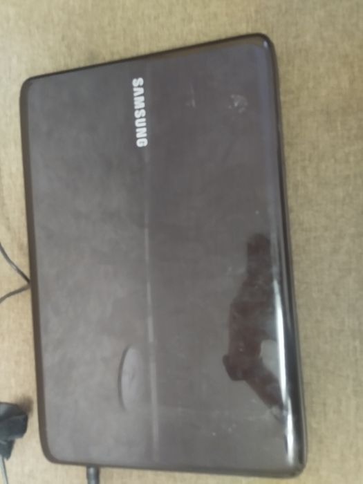 Продам ноутбук samsung